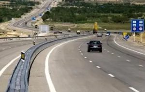 توسعه زیرساختهای جادهای بروجرد با هدف کاهش تلفات و تسهیل تردد توسعه زیرساختهای جادهای بروجرد با هدف کاهش تلفات و تسهیل تردد