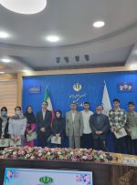 ۲۱ رتبه برتر کنکور لرستان تجلیل شدند