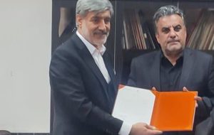 تفاهم نامه تولید ۱۰۰هزار اصله نهال در لرستان منعقد شد تفاهم نامه تولید ۱۰۰هزار اصله نهال در لرستان منعقد شد