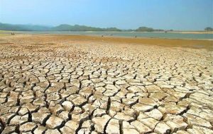 کمبود منابع، آسیب‌پذیری‌های اقتصادی و اجتماعی را تشدید می‌کند