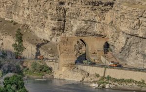 مرمت پل تاریخی پلدختر آغاز شد